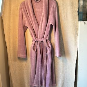 Silver Lilly velour robe